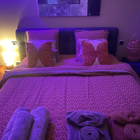 Le Cocoon Lodge Du Gapeau & Massage Solliès-Pont Eksteriør billede