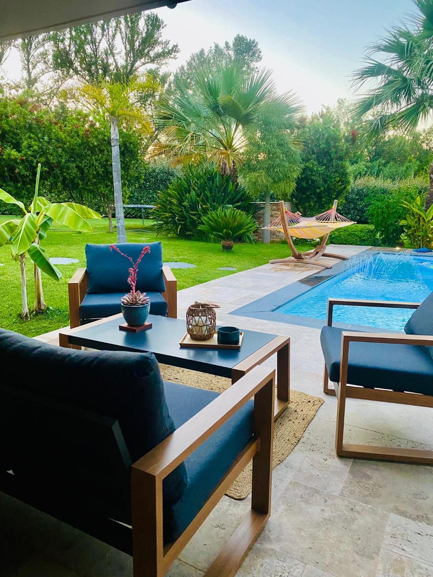 Le Cocoon Lodge Du Gapeau & Massage Solliès-Pont Eksteriør billede